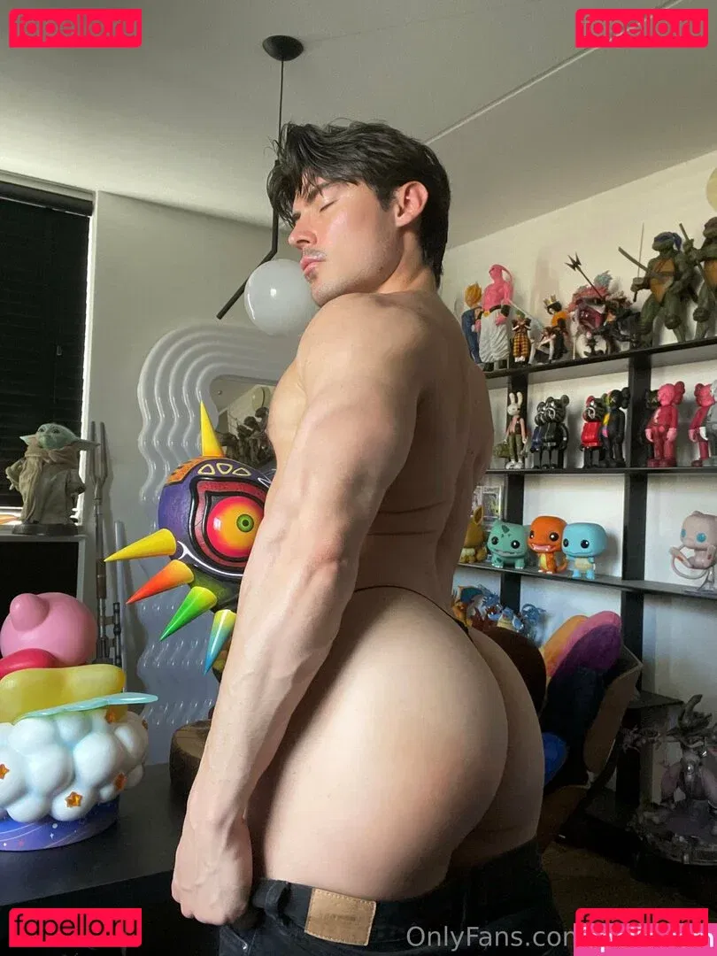 efureimu Onlyfans Photo Gallery 