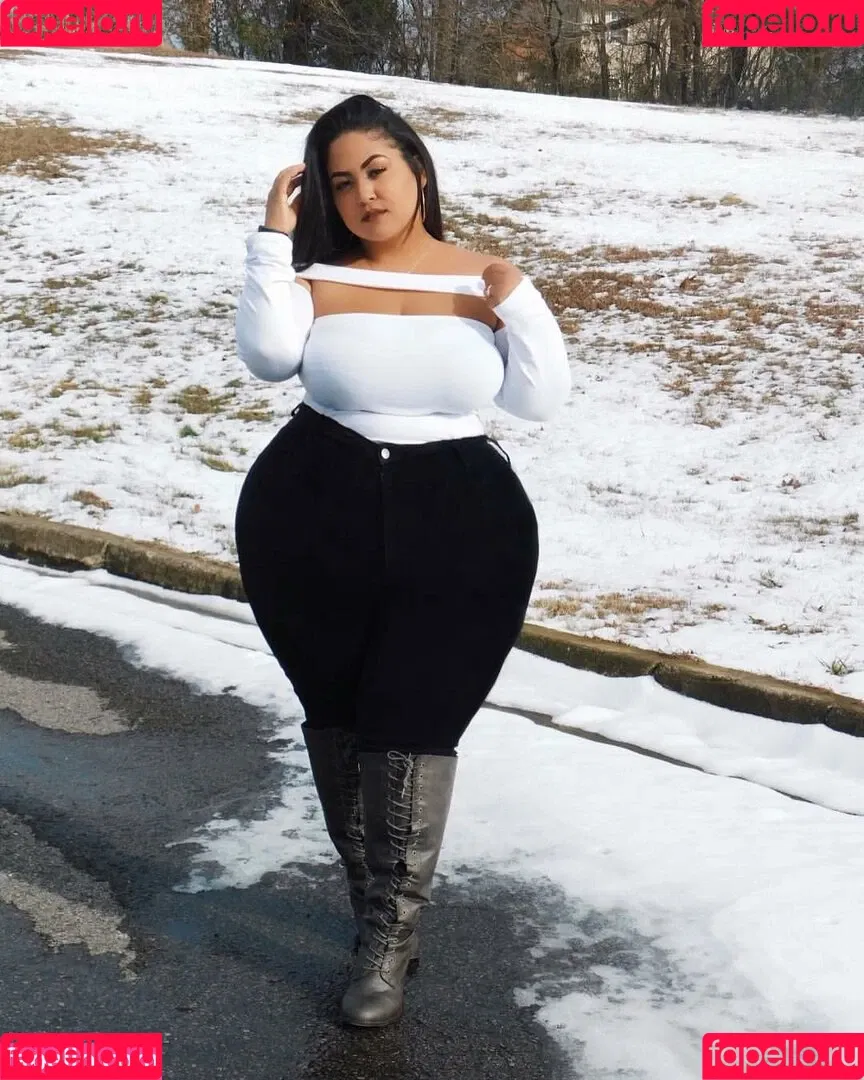 uilanibabe Onlyfans Photo Gallery 