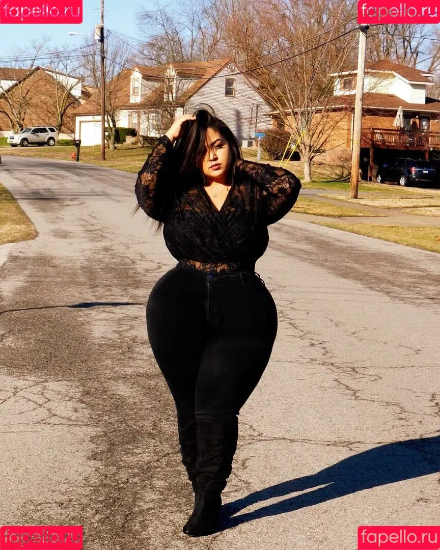uilanibabe Onlyfans Photo Gallery 