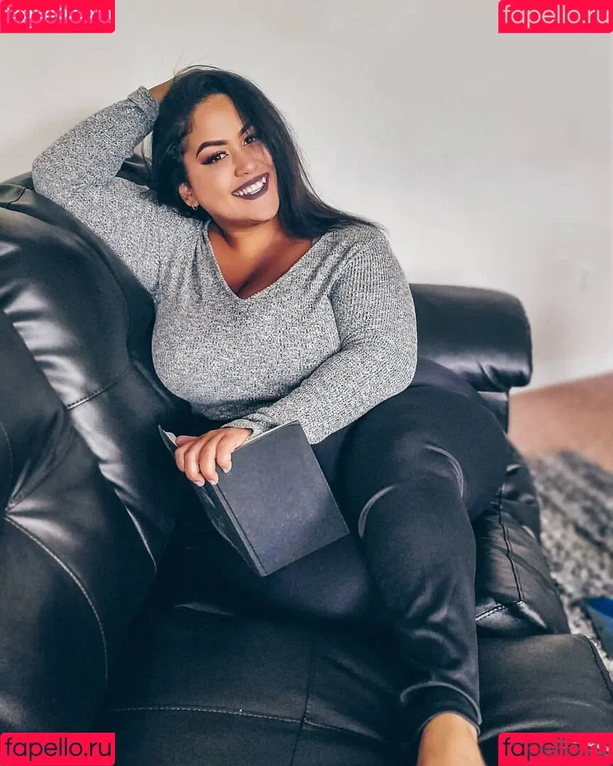 uilanibabe Onlyfans Photo Gallery 