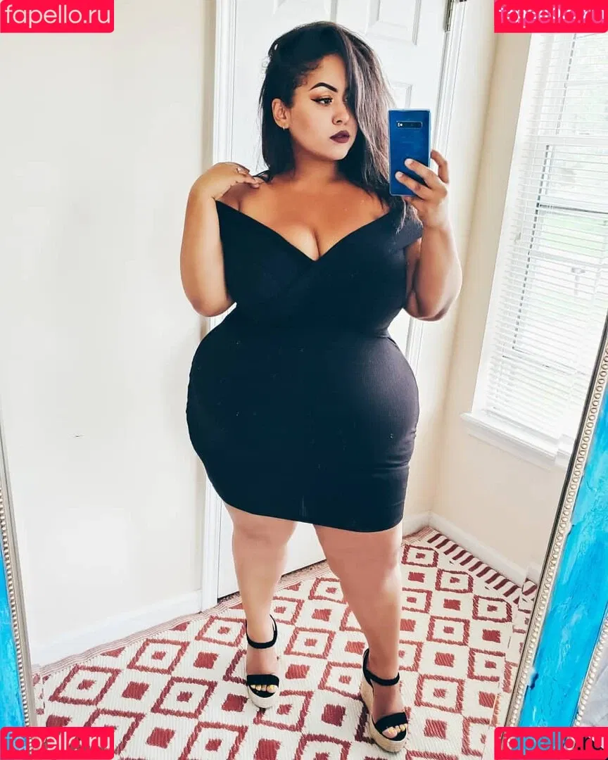 uilanibabe Onlyfans Photo Gallery 