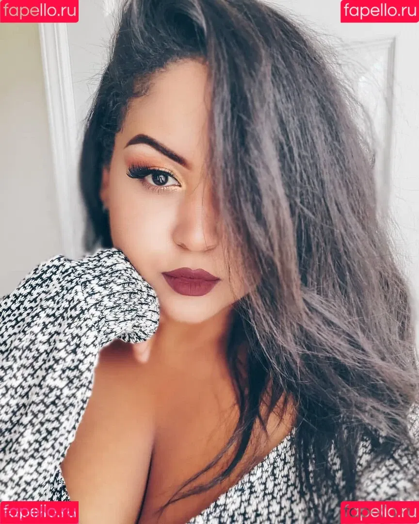 uilanibabe Onlyfans Photo Gallery 