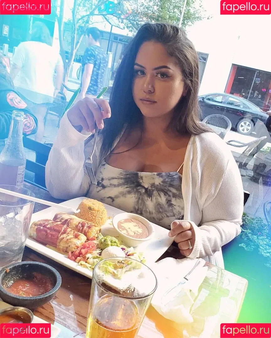 uilanibabe Onlyfans Photo Gallery 