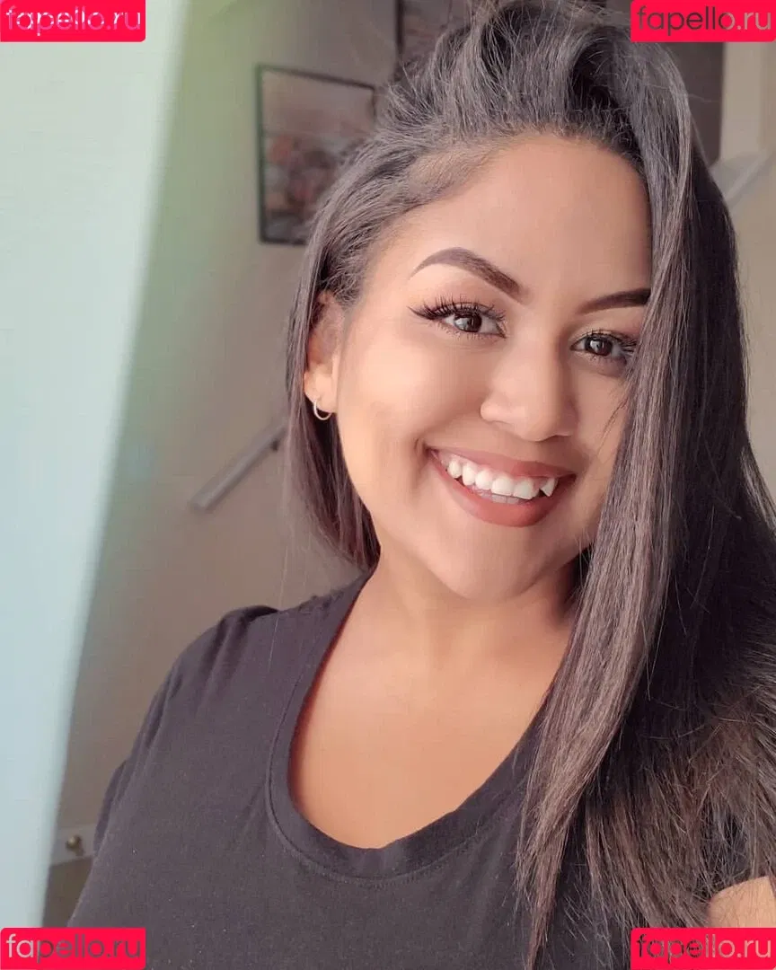 uilanibabe Onlyfans Photo Gallery 