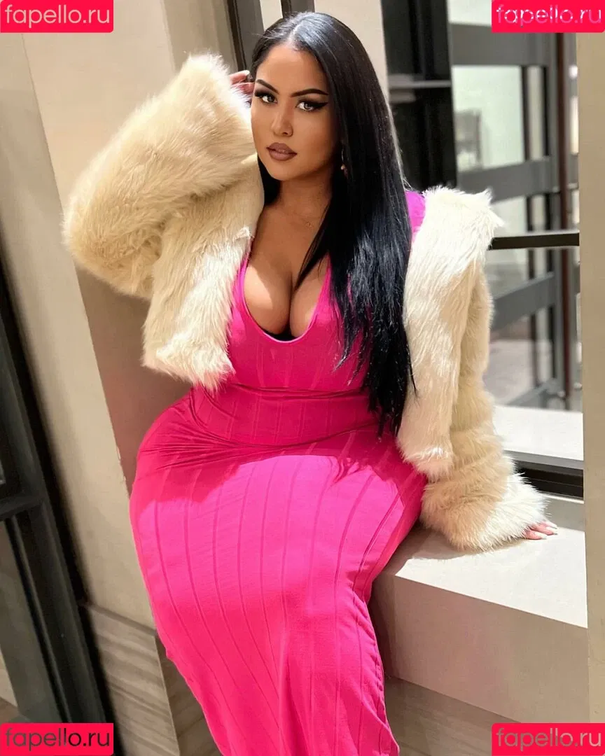 uilanibabe Onlyfans Photo Gallery 