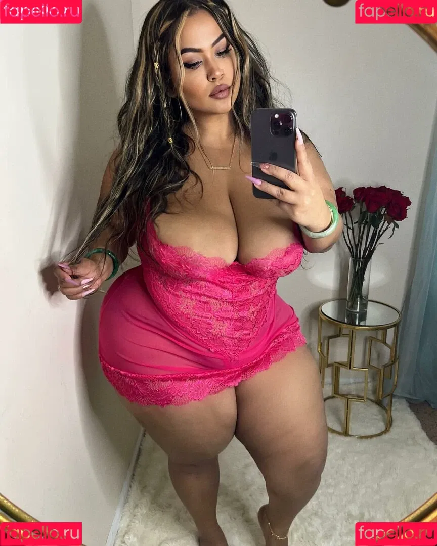 uilanibabe Onlyfans Photo Gallery 