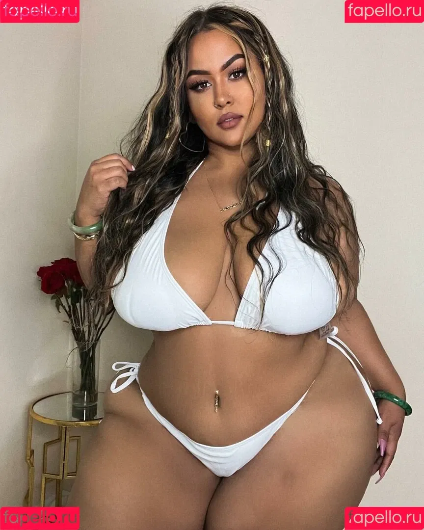 uilanibabe Onlyfans Photo Gallery 