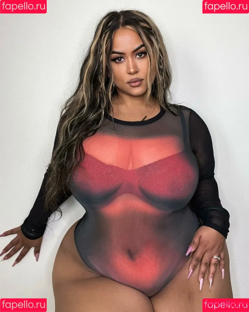 uilanibabe Onlyfans Photo Gallery 