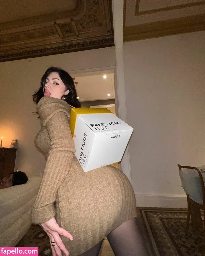 Úrsula Corberó Onlyfans Photo Gallery 