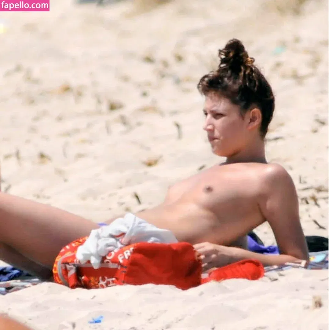 Úrsula Corberó Onlyfans Photo Gallery 