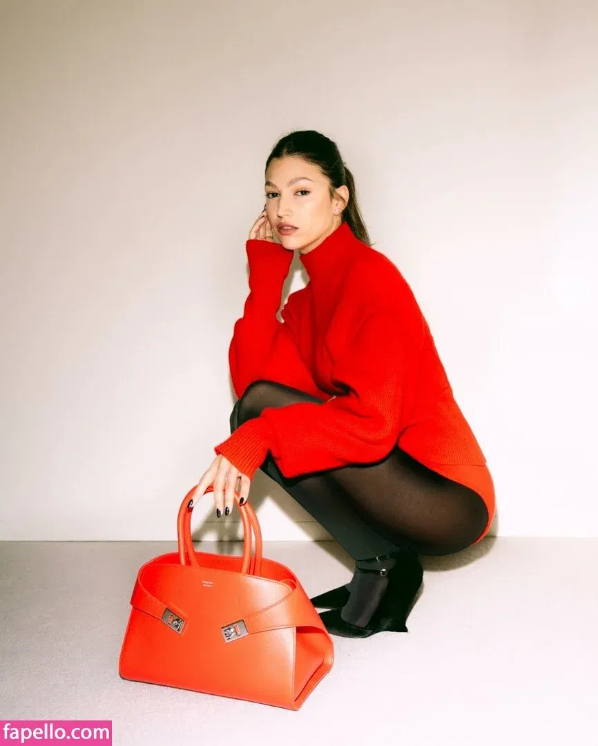 Úrsula Corberó Onlyfans Photo Gallery 