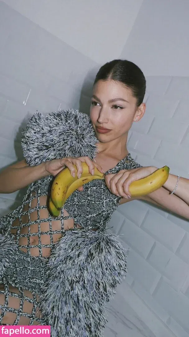 Úrsula Corberó Onlyfans Photo Gallery 