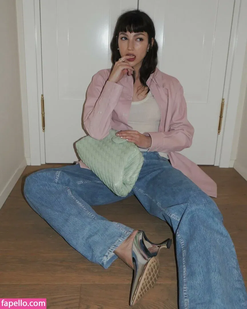 Úrsula Corberó Onlyfans Photo Gallery 