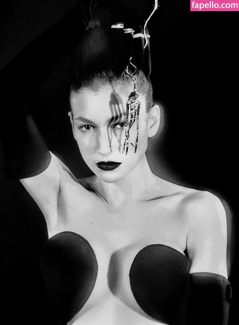 Úrsula Corberó Onlyfans Photo Gallery 