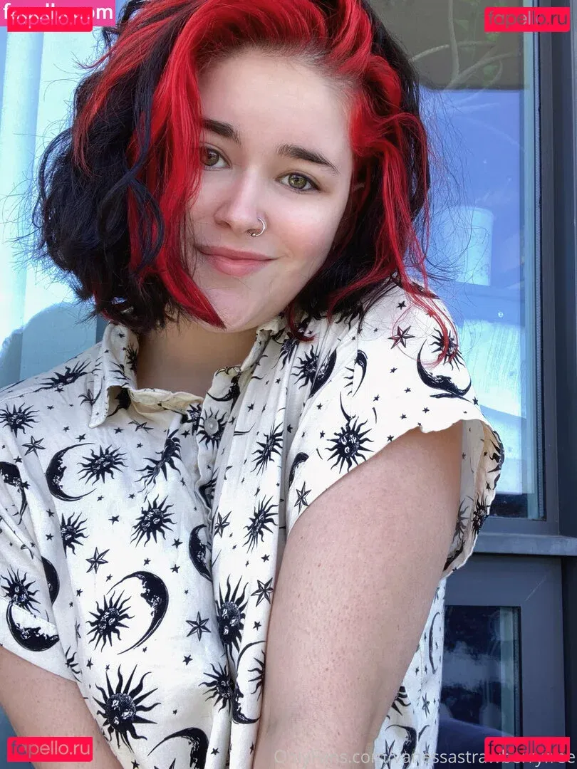 VanessaStrawberry Onlyfans Photo Gallery 