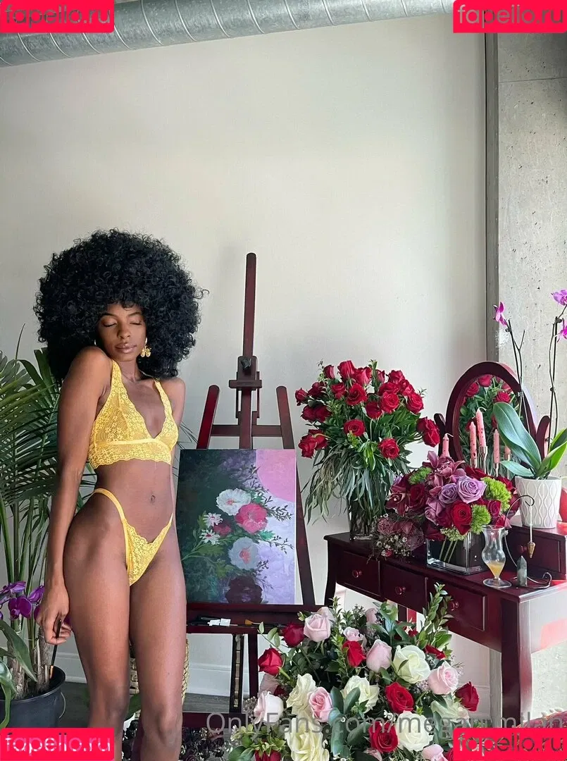 Megan.Milan Onlyfans Photo Gallery 