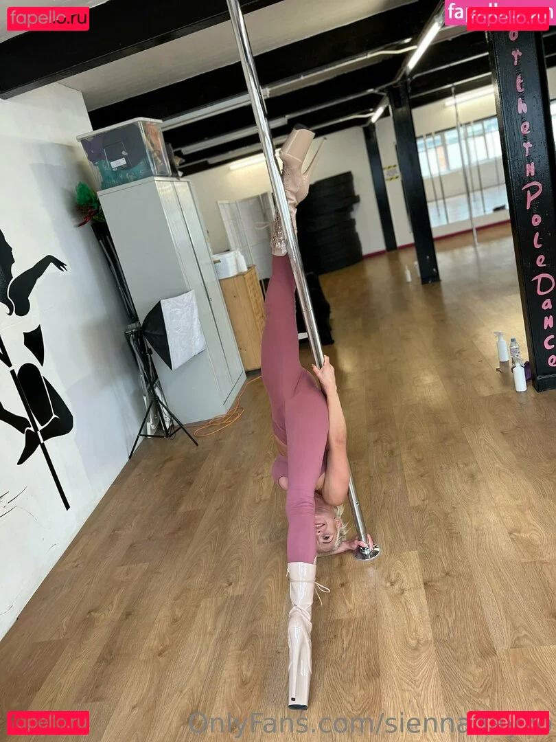 siennadayxo Onlyfans Photo Gallery 