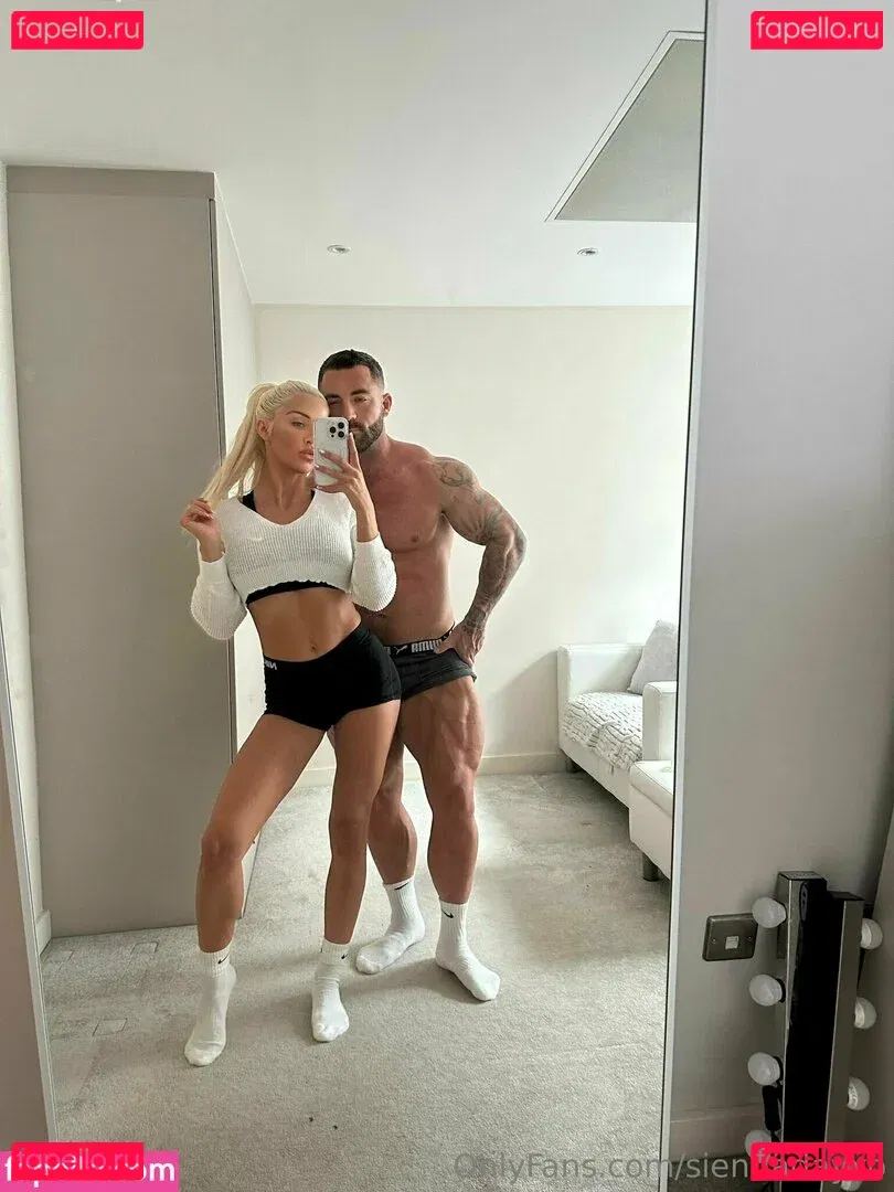 siennadayxo Onlyfans Photo Gallery 