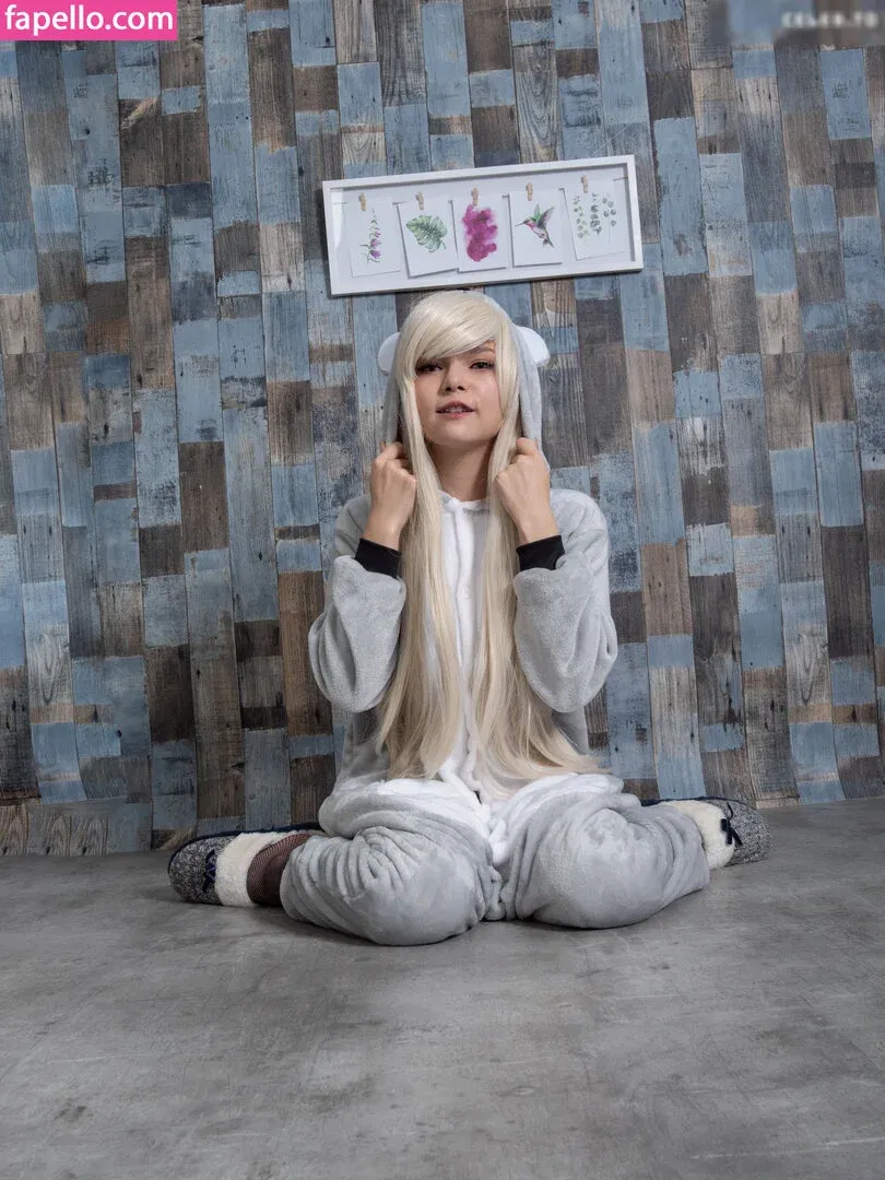 owlography Onlyfans Photo Gallery 