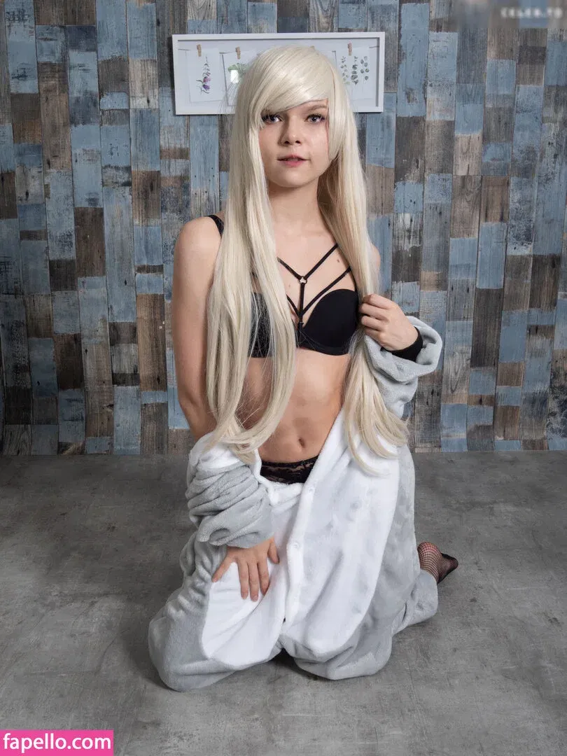 owlography Onlyfans Photo Gallery 