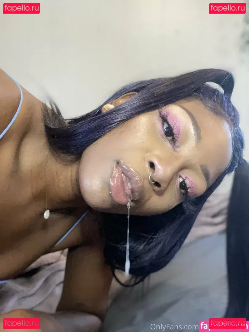 freemochakaia Onlyfans Photo Gallery 