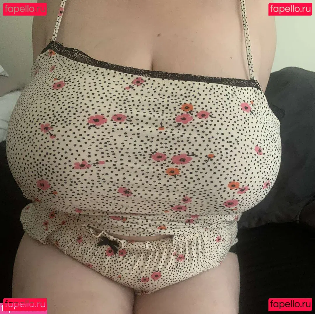 Gigantits Onlyfans Photo Gallery 