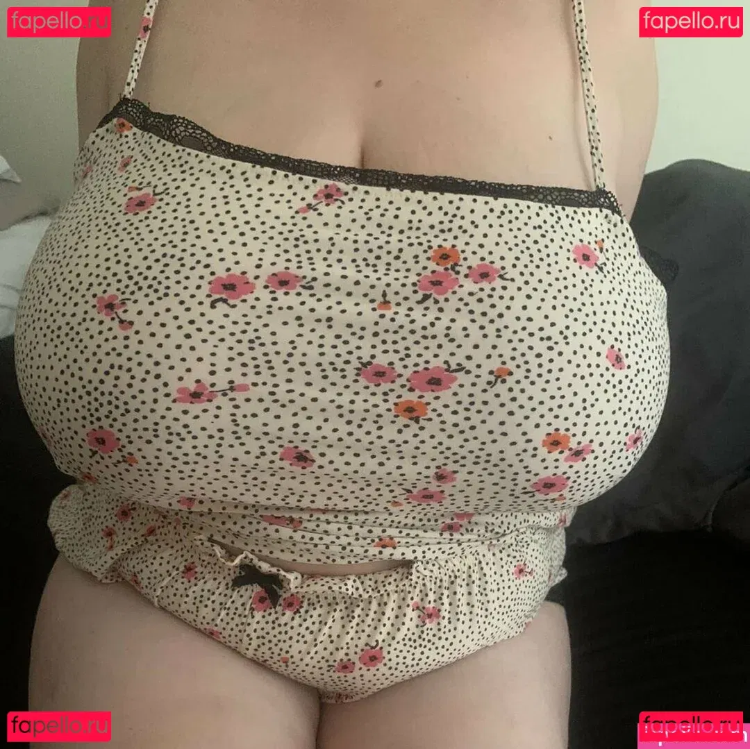 Gigantits Onlyfans Photo Gallery 