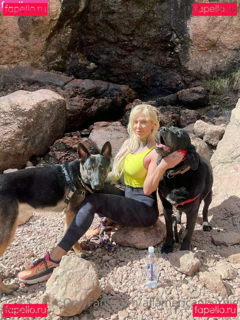 Christina Savoyy Onlyfans Photo Gallery 