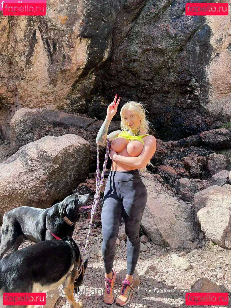 Christina Savoyy Onlyfans Photo Gallery 