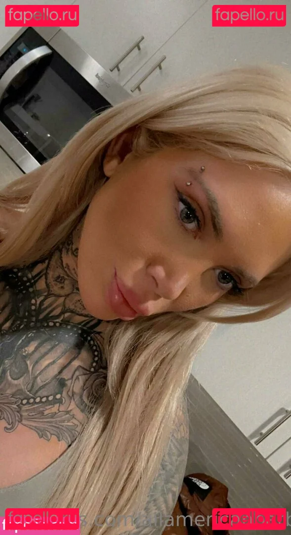 Christina Savoyy Onlyfans Photo Gallery 