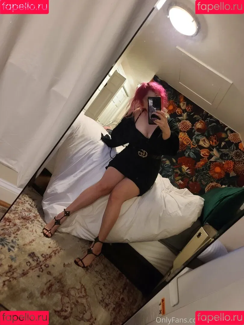 yokaioppai Onlyfans Photo Gallery 