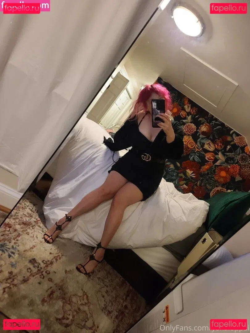 yokaioppai Onlyfans Photo Gallery 