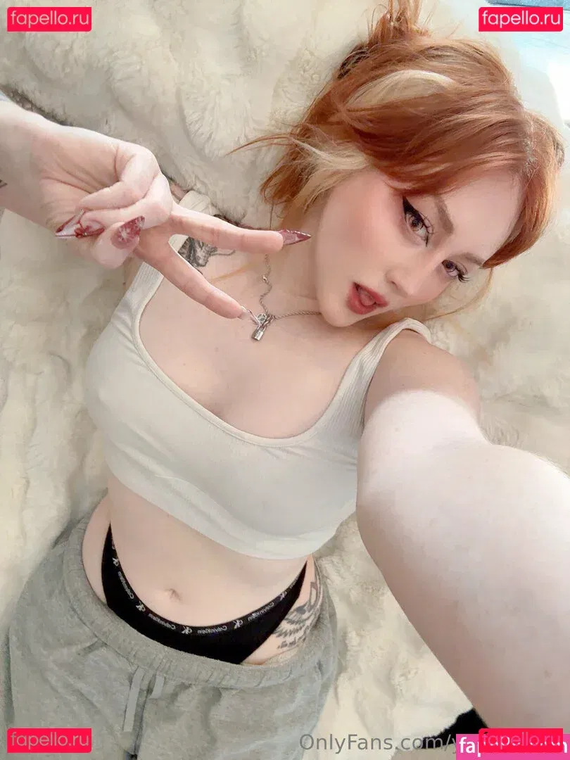 yokaioppai Onlyfans Photo Gallery 