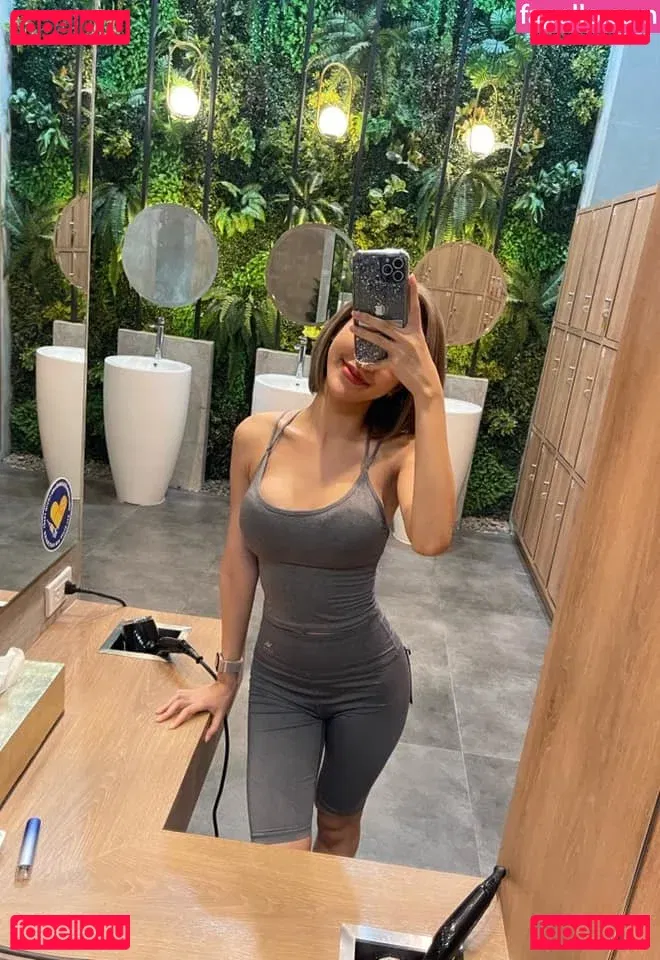 Mukchaliinee Onlyfans Photo Gallery 