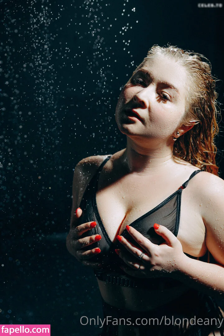 blondeany Onlyfans Photo Gallery 