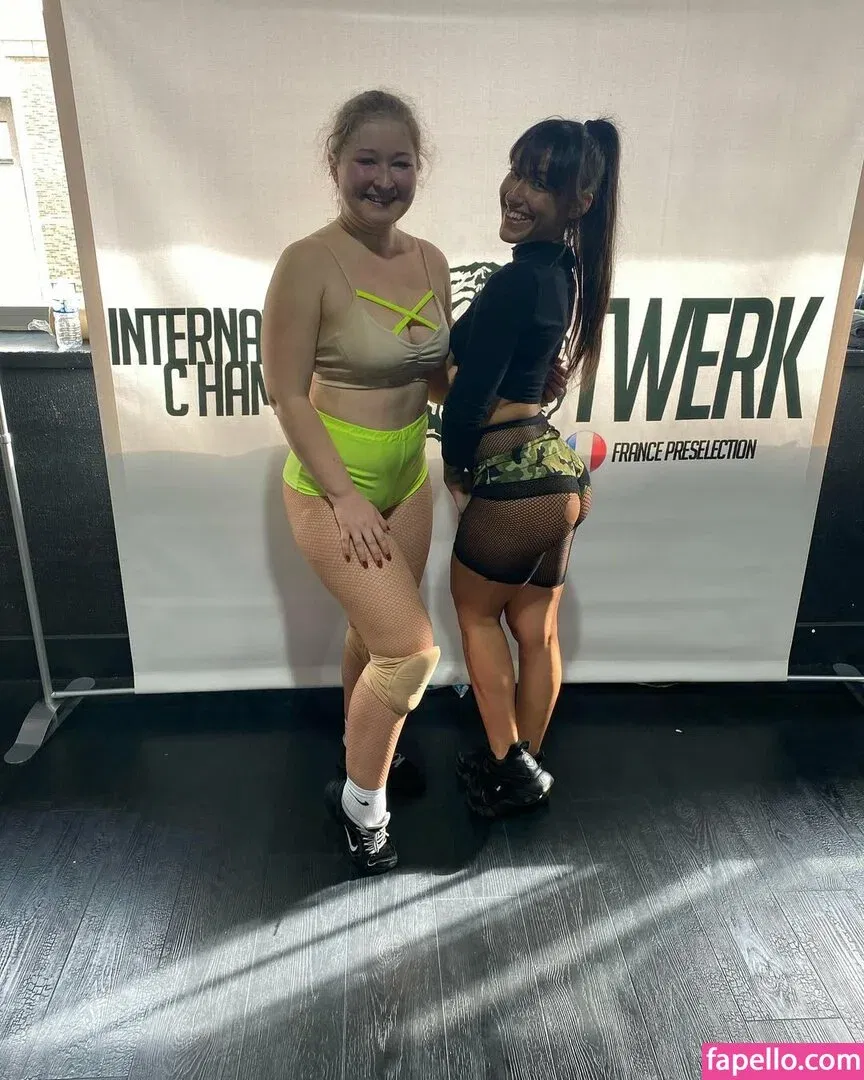 blondeany Onlyfans Photo Gallery 