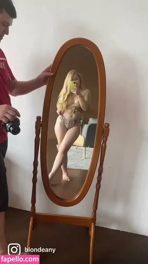 blondeany Onlyfans Photo Gallery 