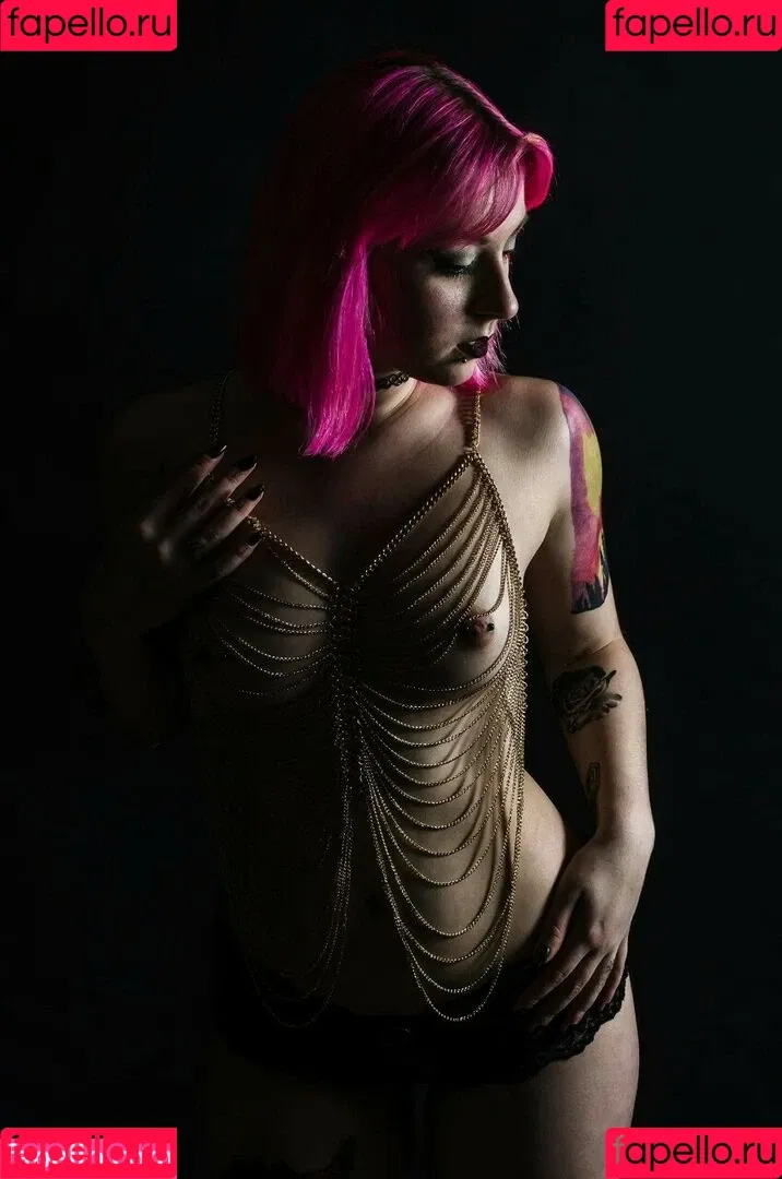 Midnight Mary Onlyfans Photo Gallery 