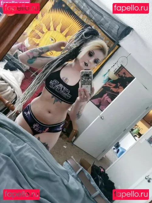 Midnight Mary Onlyfans Photo Gallery 