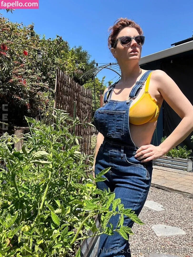 Abby DarkStar Onlyfans Photo Gallery 