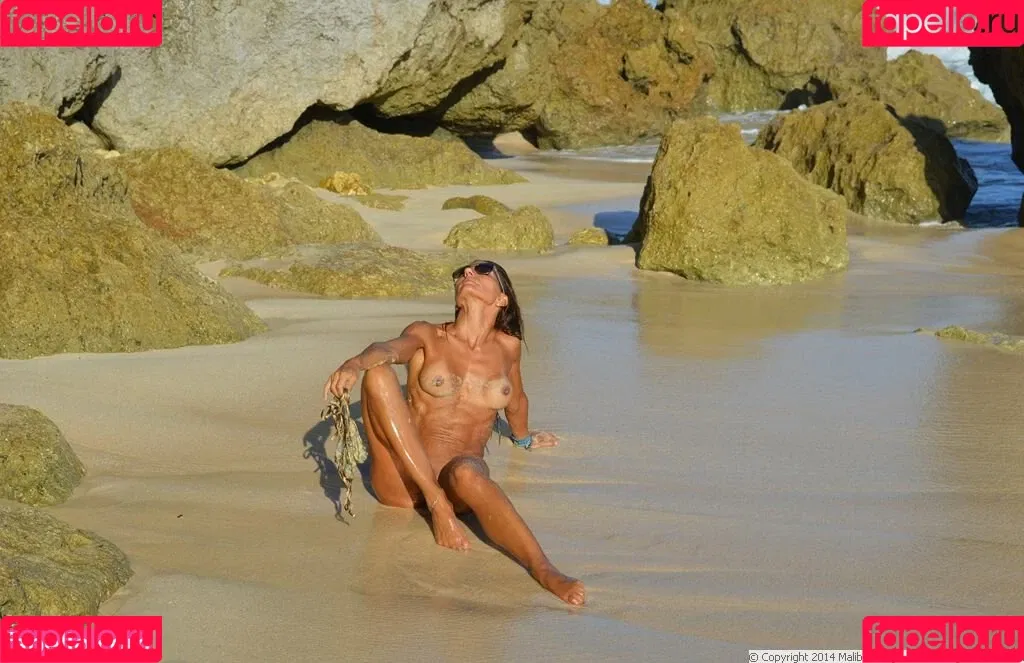 Monimalibu Onlyfans Photo Gallery 