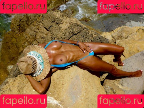 Monimalibu Onlyfans Photo Gallery 