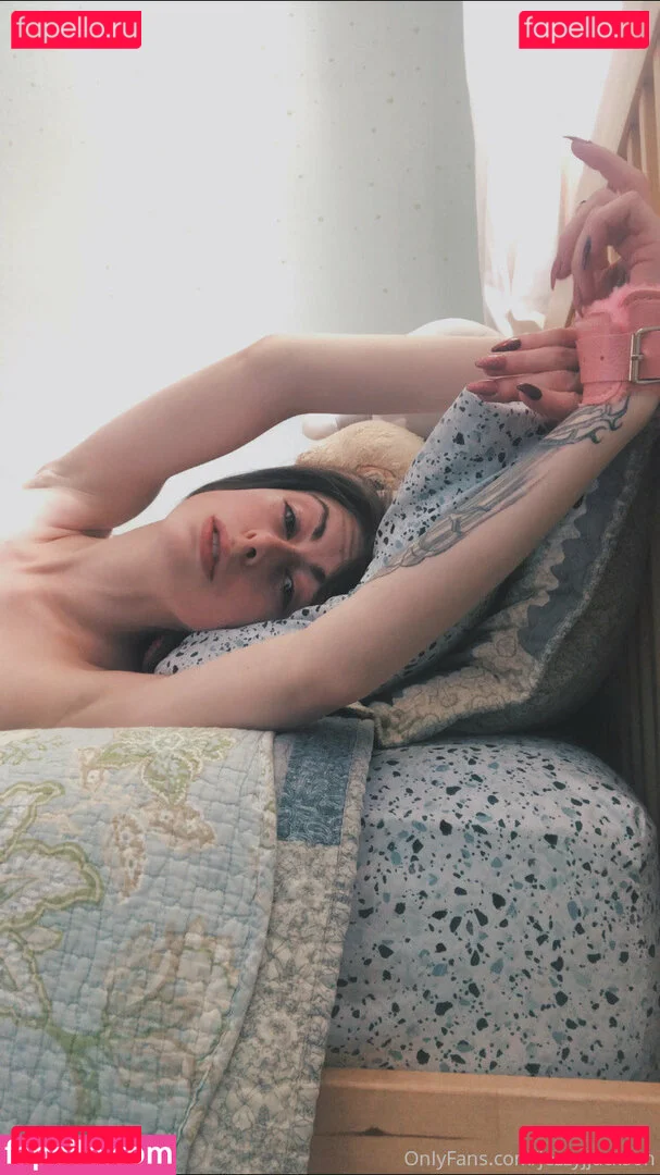 jezebellefree Onlyfans Photo Gallery 