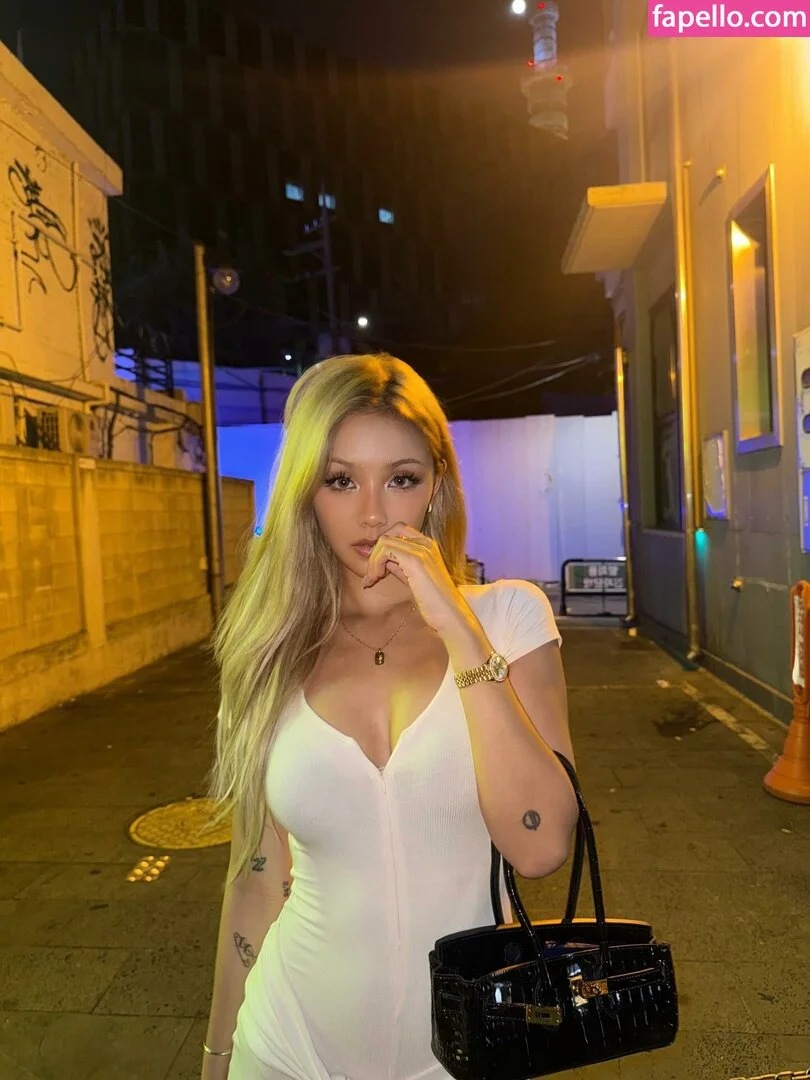 Kathy Zheng Onlyfans Photo Gallery 