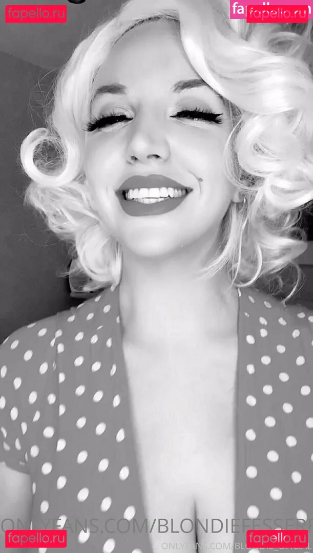 blondiefesser Onlyfans Photo Gallery 