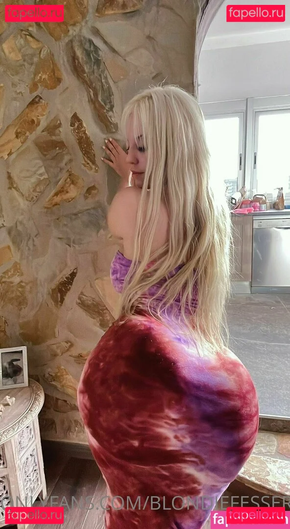 blondiefesser Onlyfans Photo Gallery 