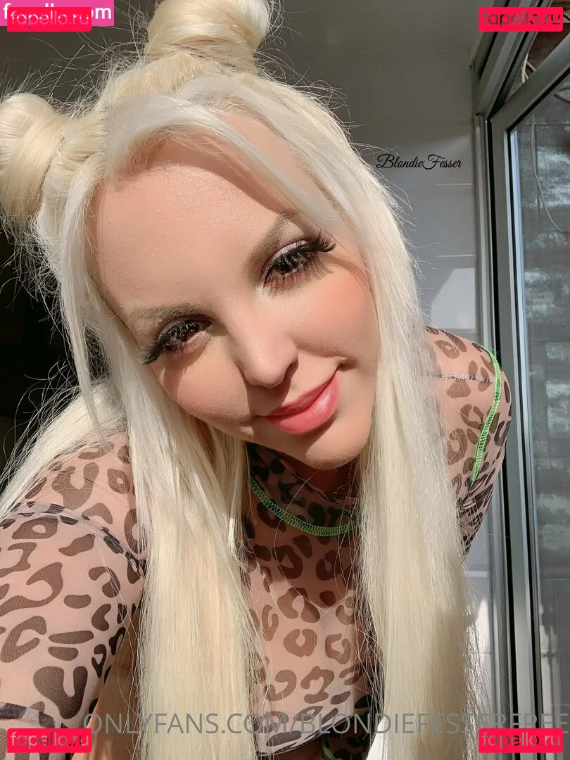 blondiefesser Onlyfans Photo Gallery 