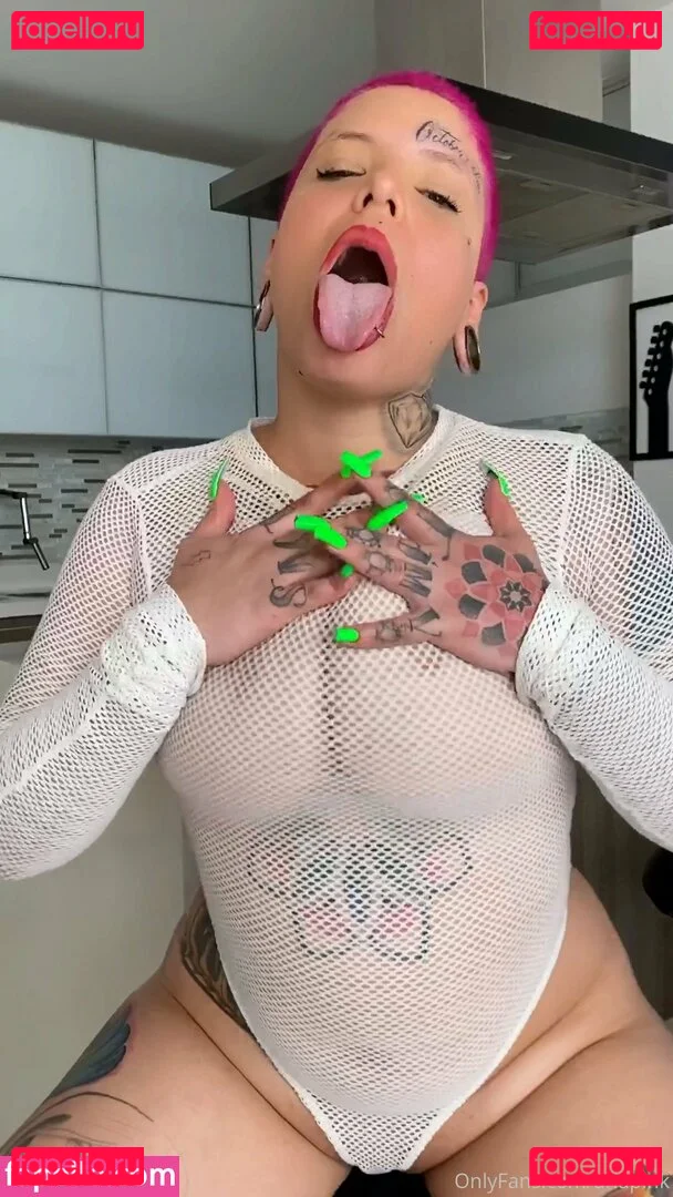 ariapink Onlyfans Photo Gallery 