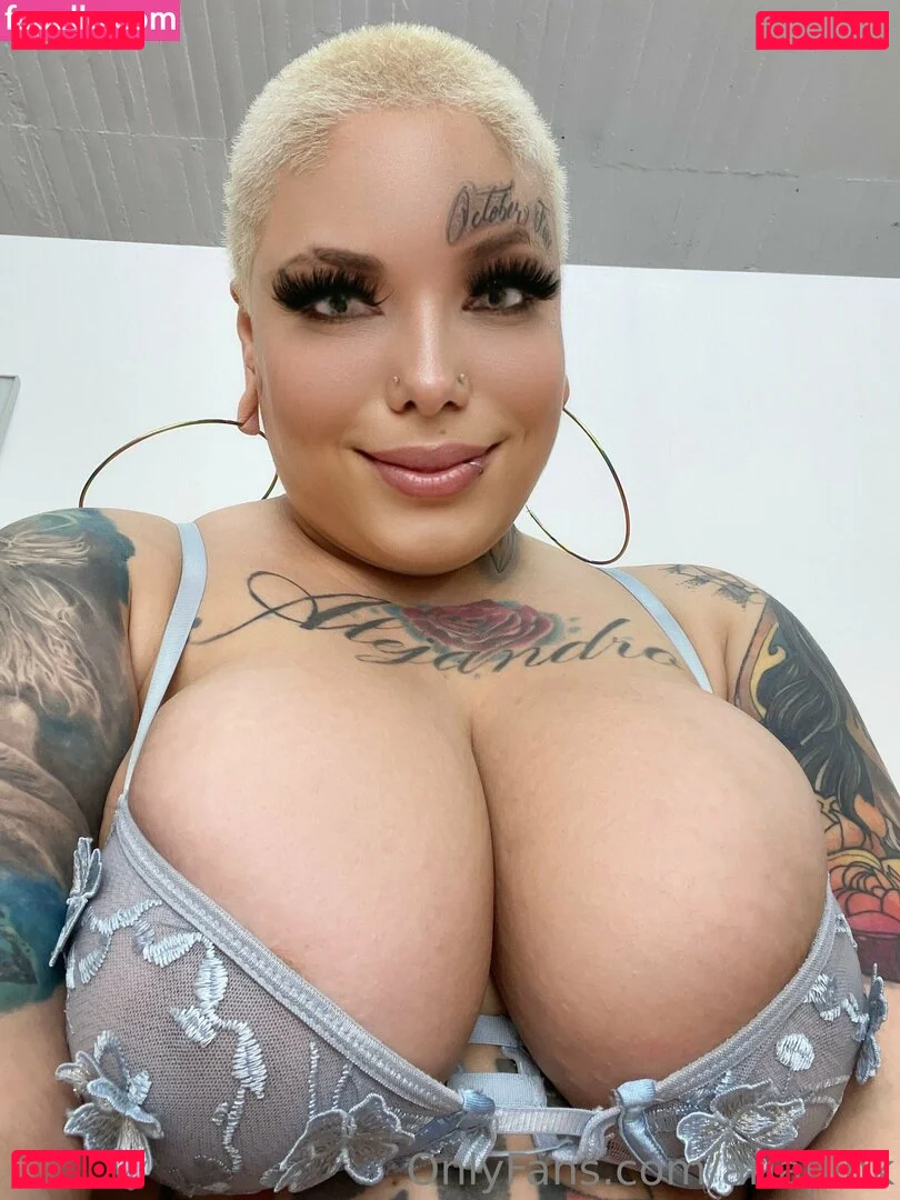 ariapink Onlyfans Photo Gallery 