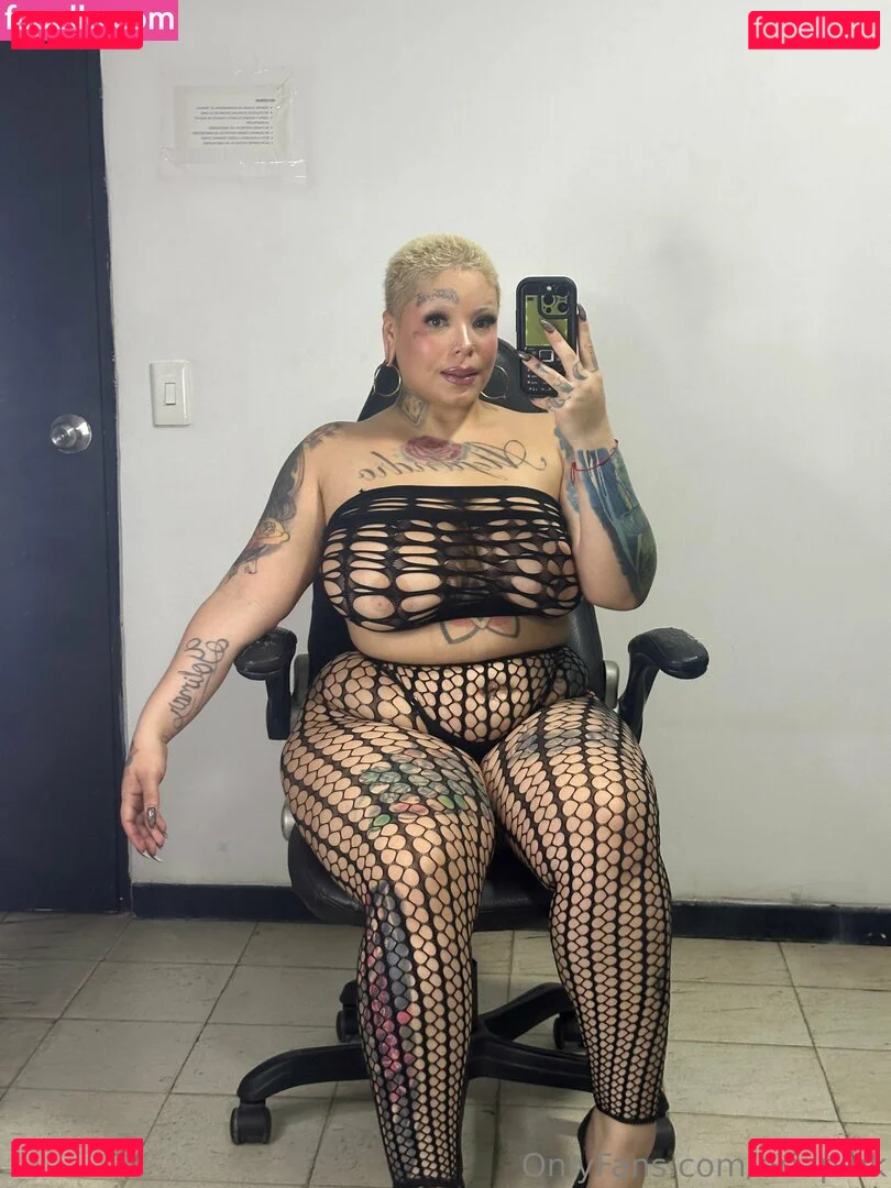 ariapink Onlyfans Photo Gallery 